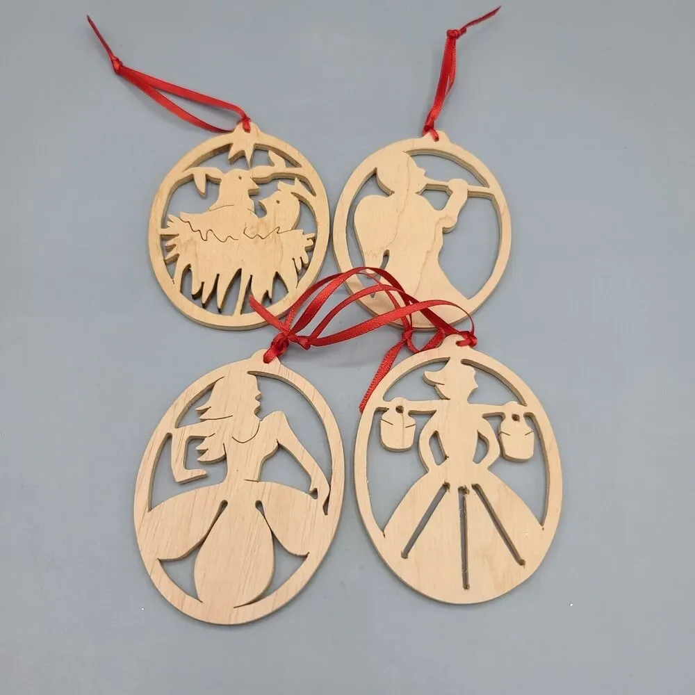 N/A wooden christmas
